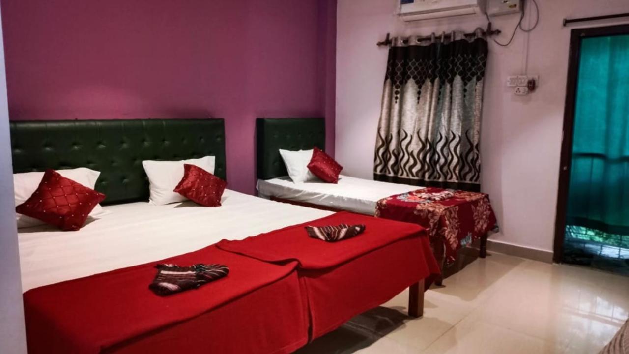 The Leisure Home Stay Shadipur Buitenkant foto
